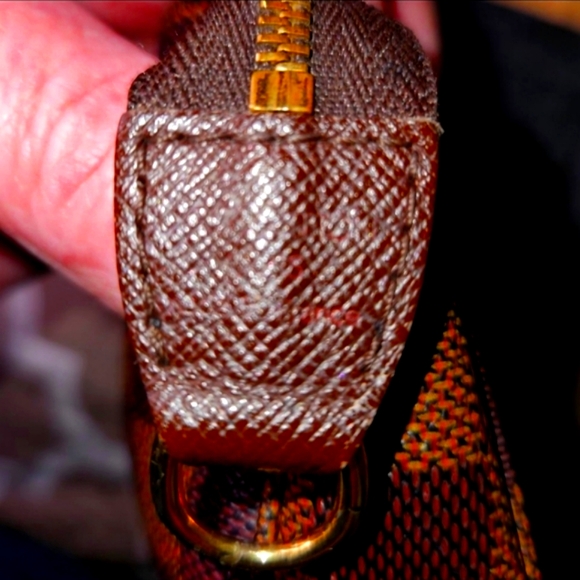 Louis Vuitton Mini Damier Pochette DATE STAMPED SP0042 w/COA - Picture 5 of 15